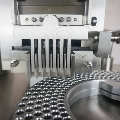 Máquina semiautomática de llenado de cápsulas con polvo de hierbas