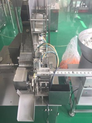 Máquina llenadora de tubos de comprimidos efervescentes horizontales totalmente automática
