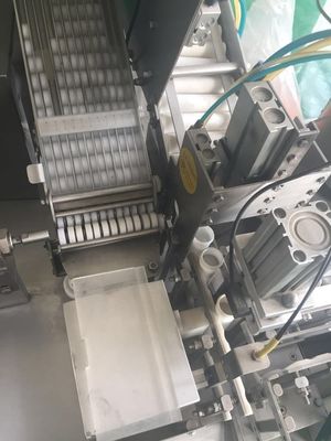 Máquina llenadora de tubos de comprimidos efervescentes horizontales totalmente automática